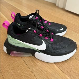 Nike Air Max Verona CI9842-001 Black Running Sneakers Women's Size 9.5